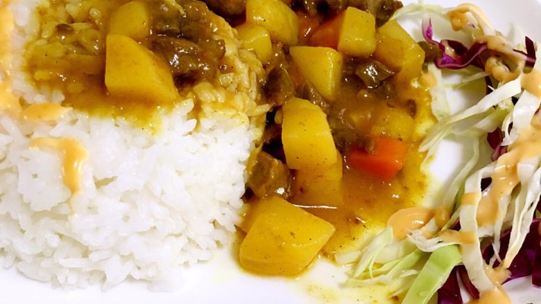 咖喱土豆牛肉#食材土豆#,再来一张:🍒咖喱土豆牛肉盖浇饭🍒,看着是不是胃口大开啊😊😊