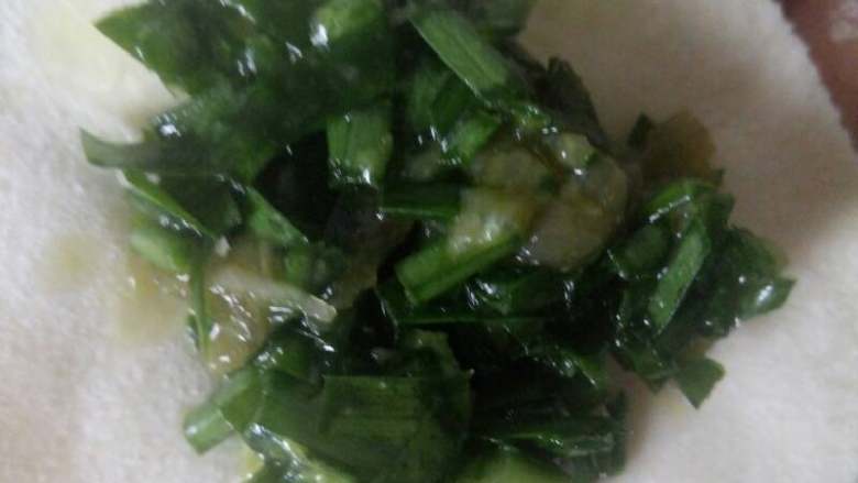 韭菜猪肉水饺😍,放馅