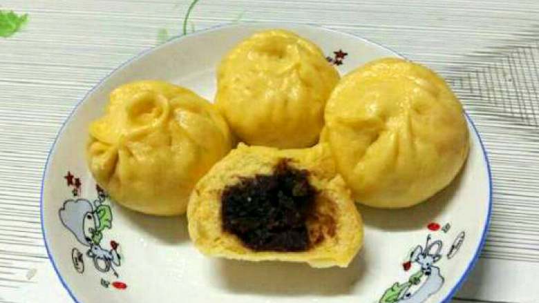 南瓜馒头,还做了南瓜豆沙馅包子。