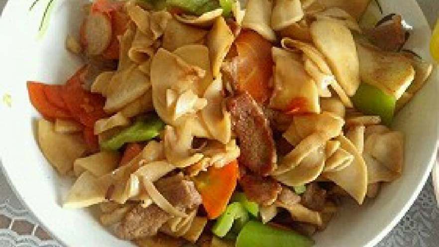 杏鲍菇胡萝卜炒肉