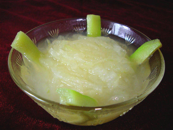 清宫养生菜：丝瓜烩官燕 