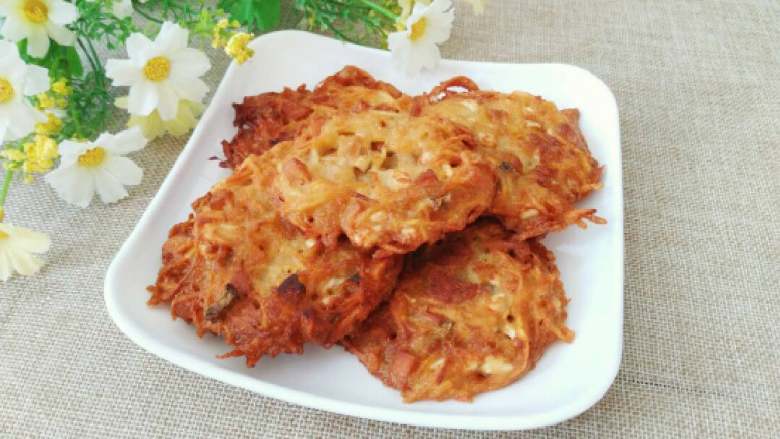 ≈土豆咸蛋饼≈,出锅
