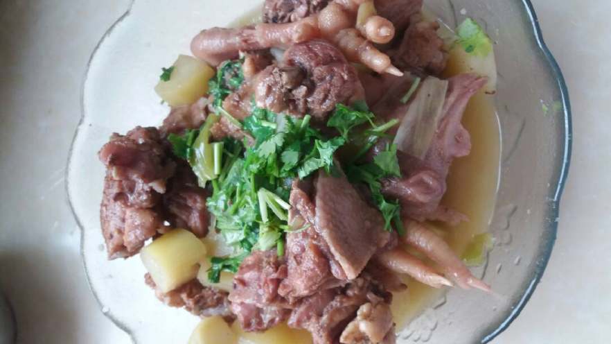 土豆炖老鸡