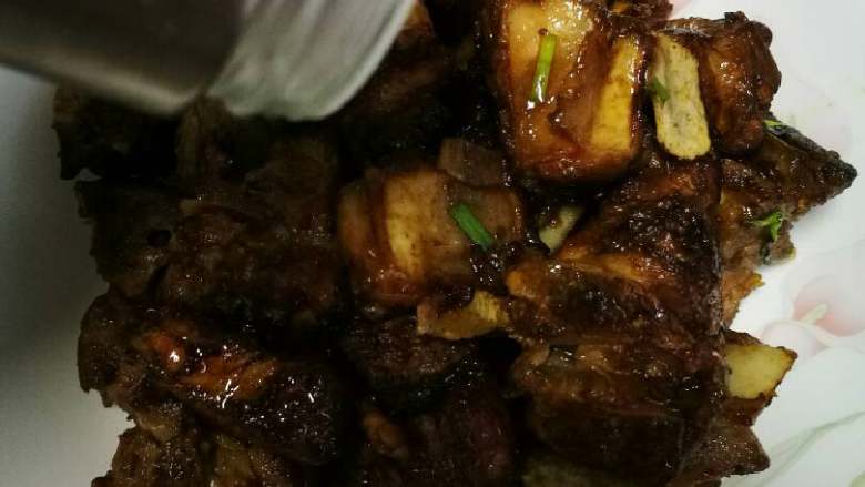 糖醋小排,撒芝麻,