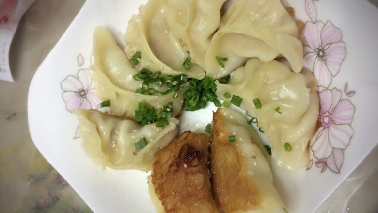 电饭锅煎饺,完成图