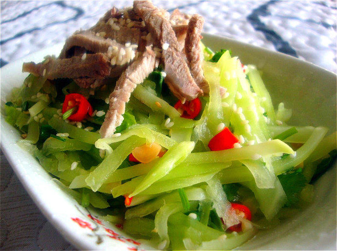 傣族风味菜：凉拌莴笋丝