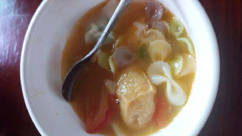 茄香云吞（私人特制——家庭版）,附赠一张小baby的蝴蝶面美图！
（和云吞一起放下去煮的，小baby超爱吃，每次都清空！╭(╯ε╰)╮）