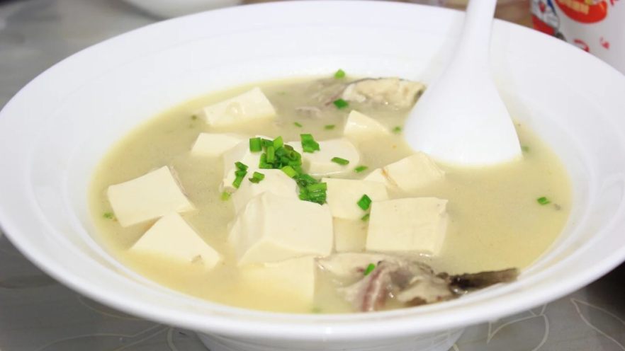鱼头豆腐汤