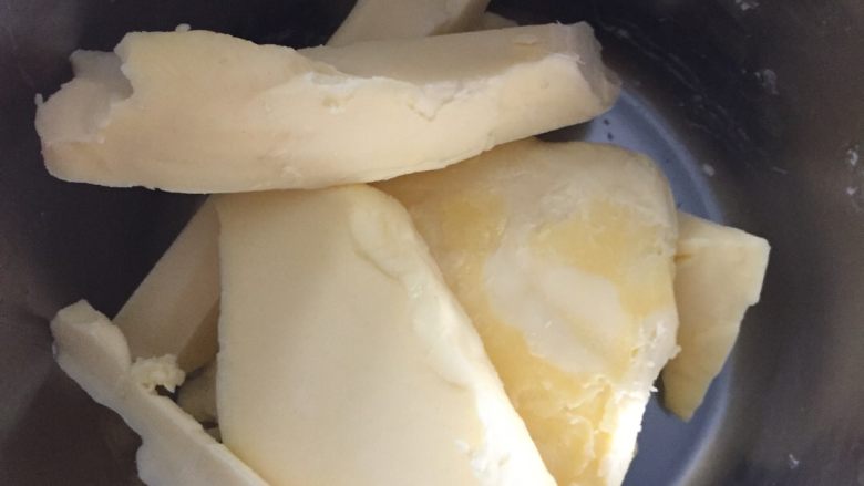 黄油饼干,黄油加热融化