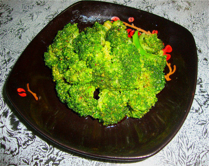 简单又不简单：拌西兰花
