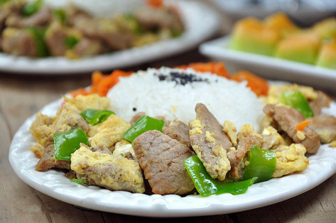 不腥不柴的滑蛋牛肉饭