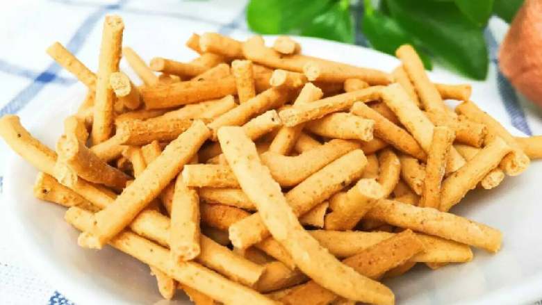 宝宝辅食:宝宝版咪咪虾条—想不想试试妈妈小时候的零食呢!24M+,~铛...铛…铛…铛…
健康美味的咪咪虾条就完成啦