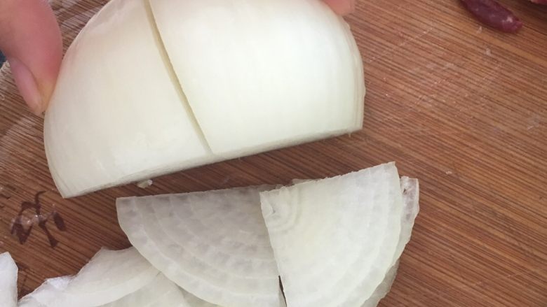 肉末青菜,放肉末，加<a style='color:red;display:inline-block;' href='/shicai/ 705'>豆瓣酱</a>，炒熟后放入菜心叶