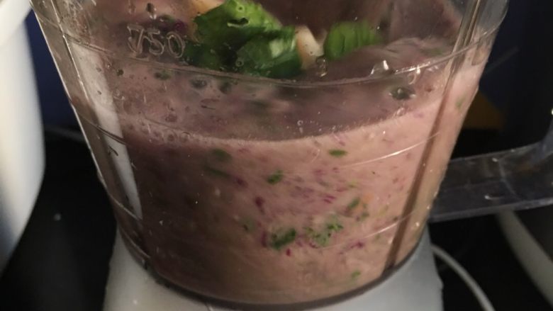 蔬果糊-19,按動打糊機攪拌約2分鐘