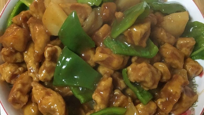 菠萝咕咾肉,出锅！上菜！