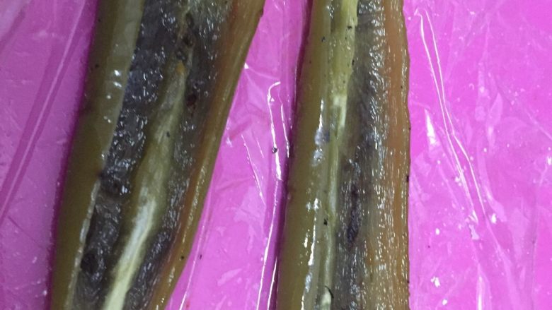 安其拉达(Enchiladas chicken)墨西哥菜,煎的时候可以拿盖子焖住,熟得快~