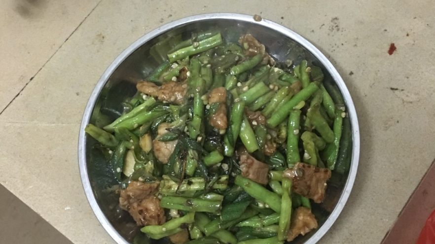秋葵豆角炒肉