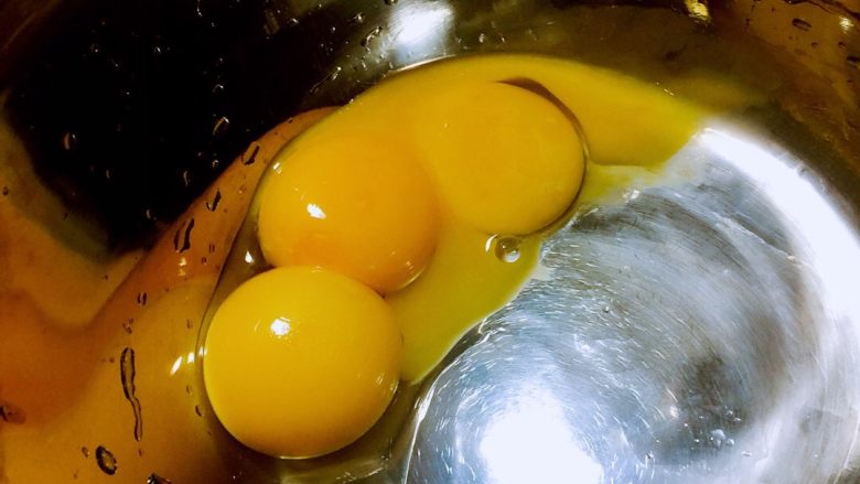 蛋挞,<a style='color:red;display:inline-block;' href='/shicai/ 58851'>鸡蛋黄</a>3只