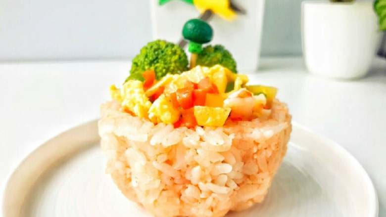 宝宝辅食:可以吃的米饭杯子,完成