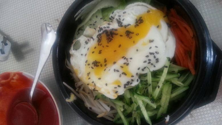 石锅拌饭