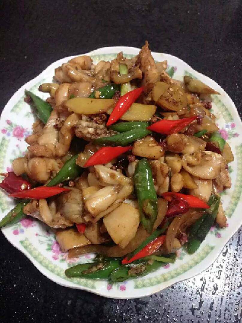 红烧香辣牛蛙