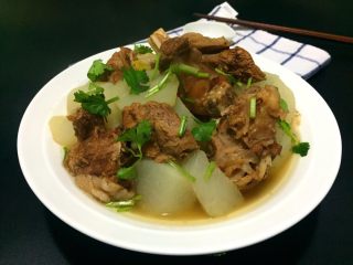 羊蹄炖萝卜