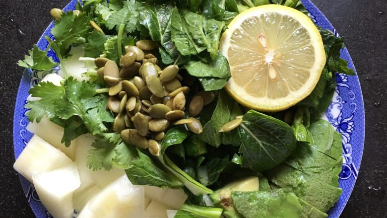 蔬果糊-57,再把所有食材清洗乾淨後切成小塊