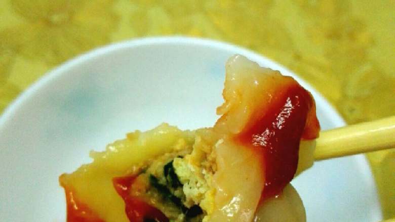 韭菜鸡蛋肉馅水饺#有个故事#,咬一口，韭菜与鸡蛋香味抵挡不了，😍😍😍😍😍