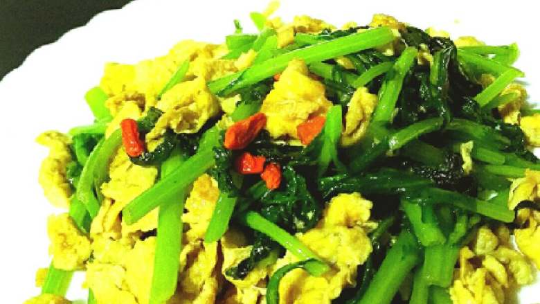 茼蒿炒鸡蛋+#春意绿#