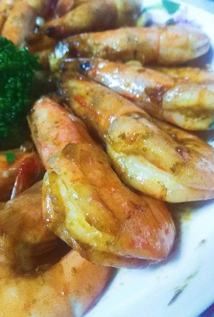 油焖大虾,不可焖的时间过长，虾肉会变老