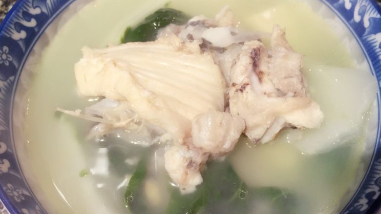 豆腐白菜鱼头汤
