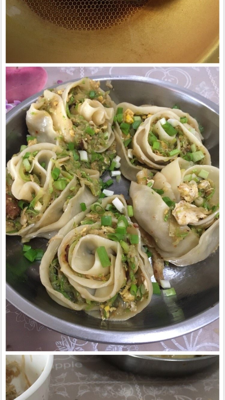 玫瑰花锅贴,出锅时撒点香菜点缀