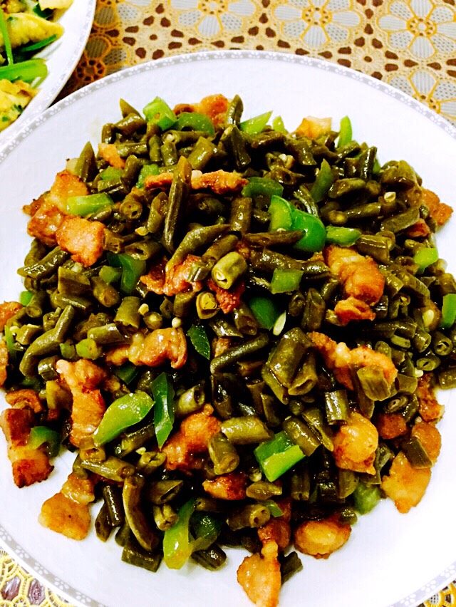 酸豆角炒肉
