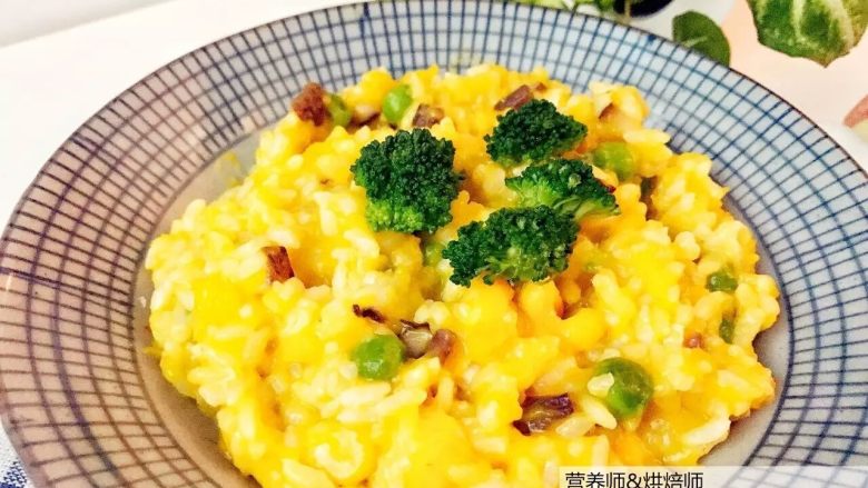 宝宝辅食:香甜软糯,暖融融的南瓜时蔬炖饭!18M+,口感香甜浓郁