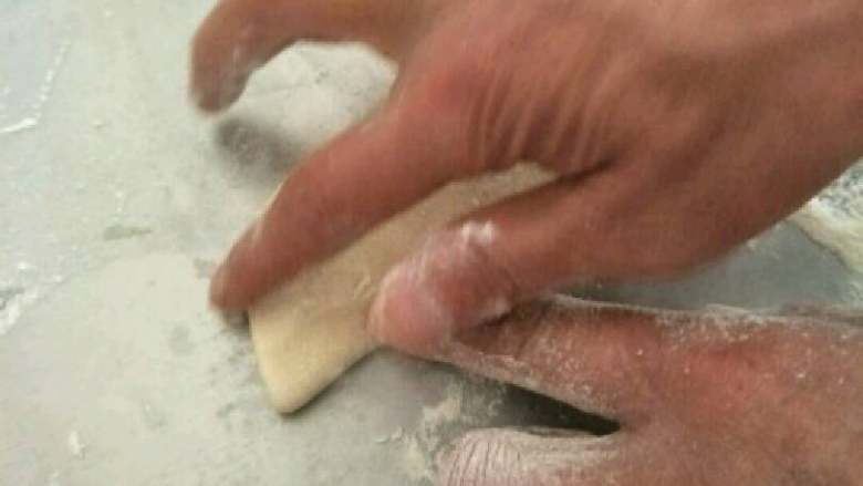 猪蹄卷,对折
