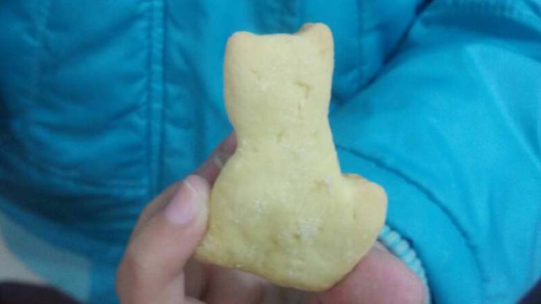 翻糖饼干,烤好饼干,晾凉一下
