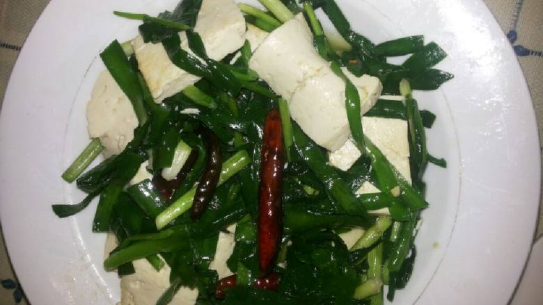 韭菜烧豆腐
