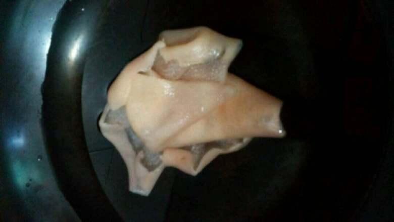 水晶蛋皮肉冻,下锅煮一下