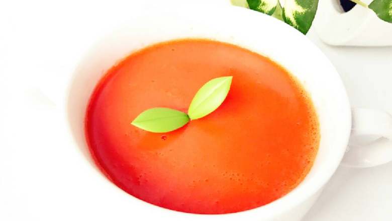 宝宝辅食:山楂胡萝卜果茶-强化宝宝视力,酸酸甜甜好开胃!10M+,煮好后稍加冷却即可食用,也可用筛子过滤一下