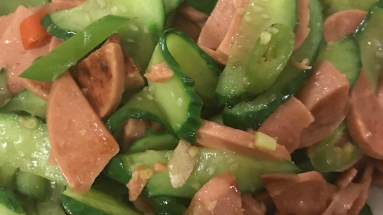 黄瓜炒火腿
