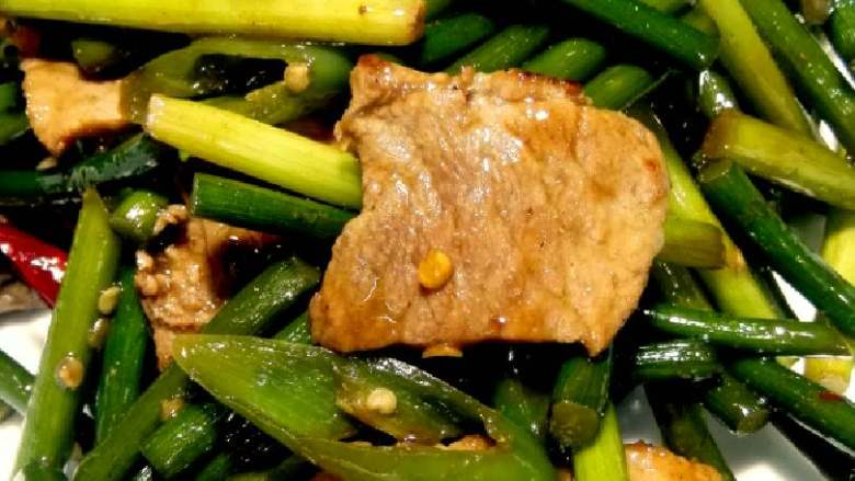 “肉炒蒜苔”绅士私房菜