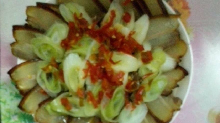 大葱蒸腊肉