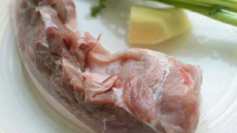 酸汤丸子,准备材料咯  哇咔咔