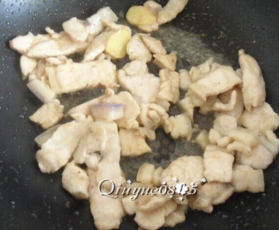 肉炒蒜苔木耳 #有个故事#,来一点醋,炒