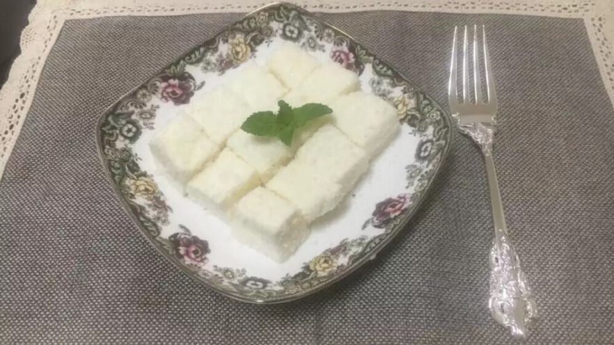 牛奶小方 (雪花糕)