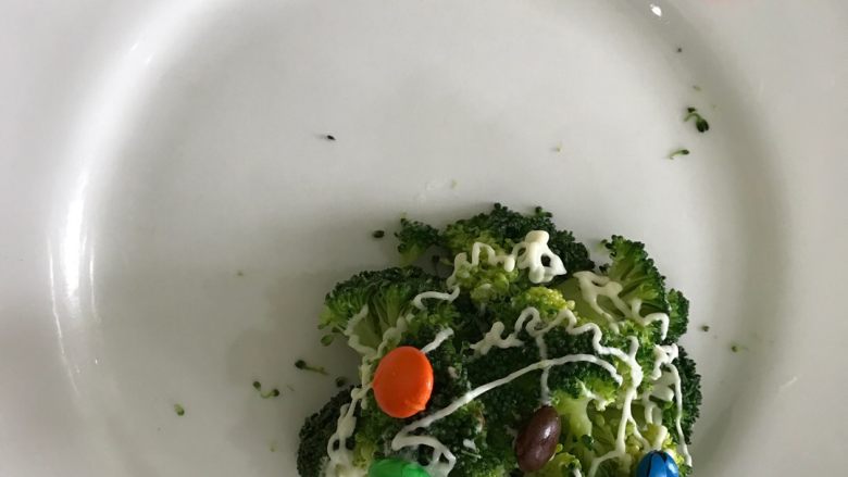 圣诞面,烤箱烤至奶酪拉丝即可。