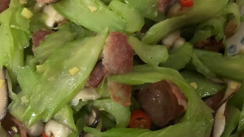 香芹炒腊肠