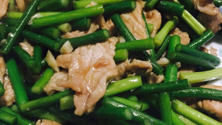 蒜苔炒肉,成品，来一碗？