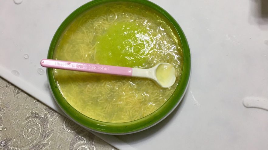 面条+娃娃菜泥