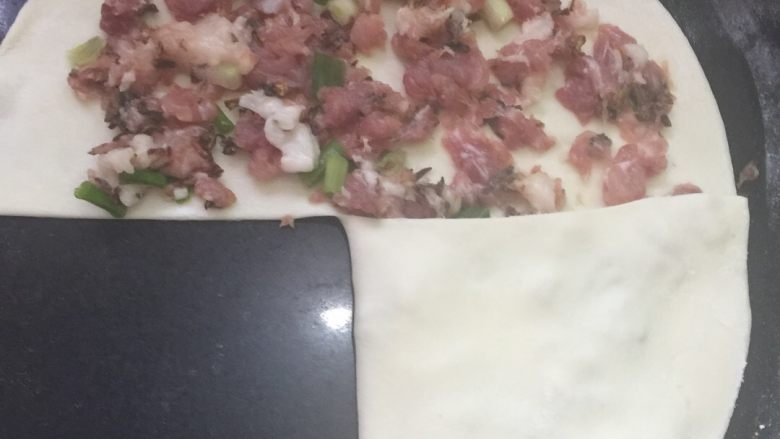 食在囧途-永康肉麦饼,也可以做成千层肉薄饼